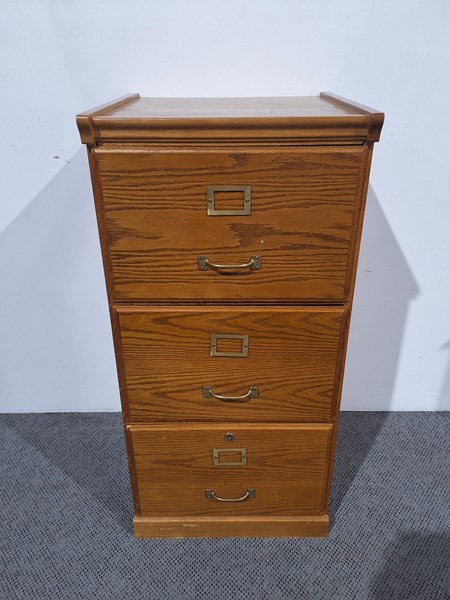 Lot 327 - FILING CABINET