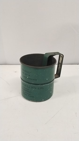 Lot 1171 - FLOUR SIFTER