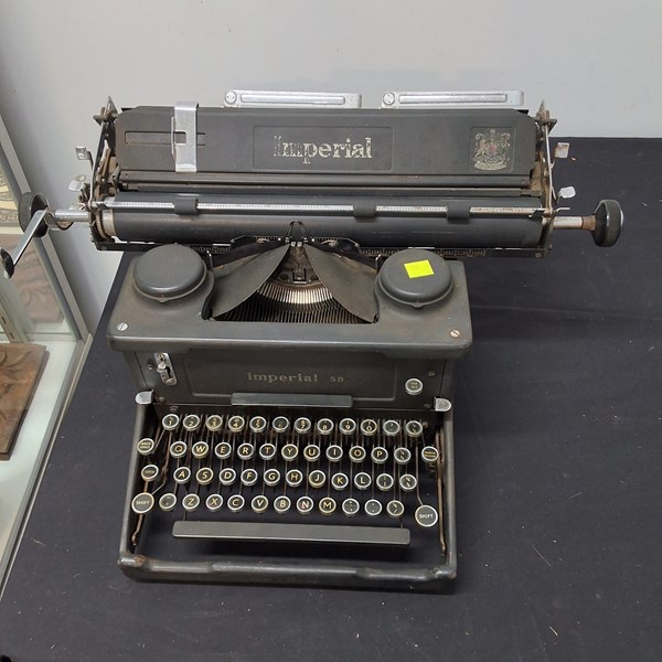 Lot 1446 - TYPEWRITER