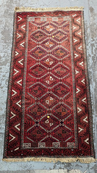 Lot 106 - RUG