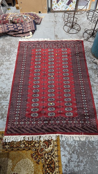 Lot 125 - RUG