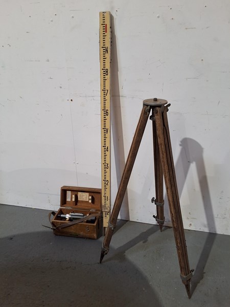 Lot 239 - SURVEY TOOLS