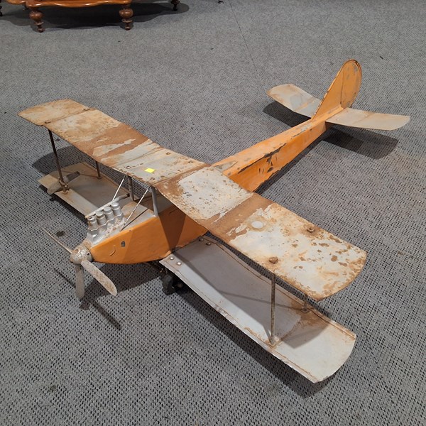 Lot 81 - MODEL PLANE