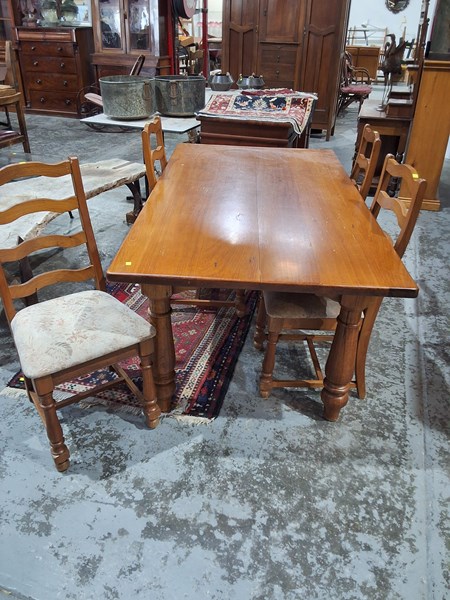 Lot 168 - DINING SUITE