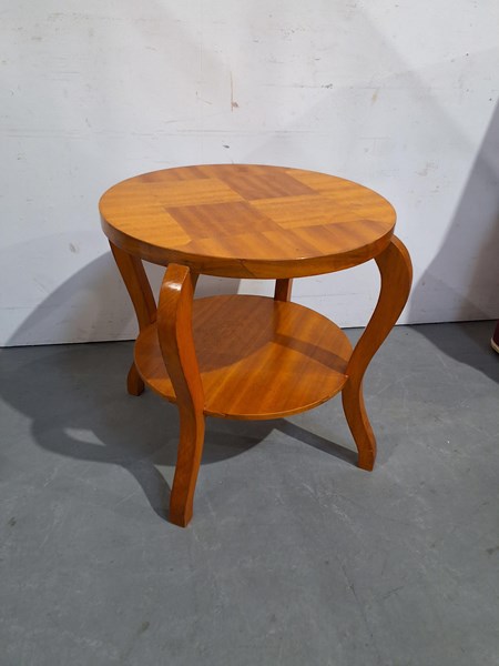 Lot 262 - SIDE TABLE