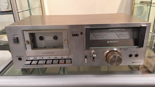 Lot 1316 - CASSETTE DECK