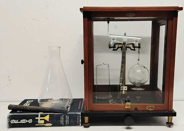 Lot 1450 - SCIENTIFIC EQUIPMENT