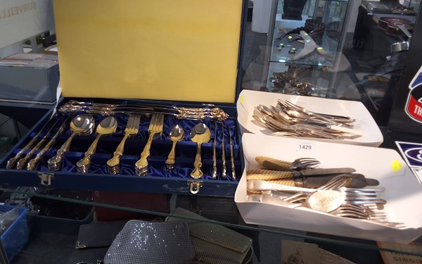 Lot 1429 - SILVERPLATE CUTLERY