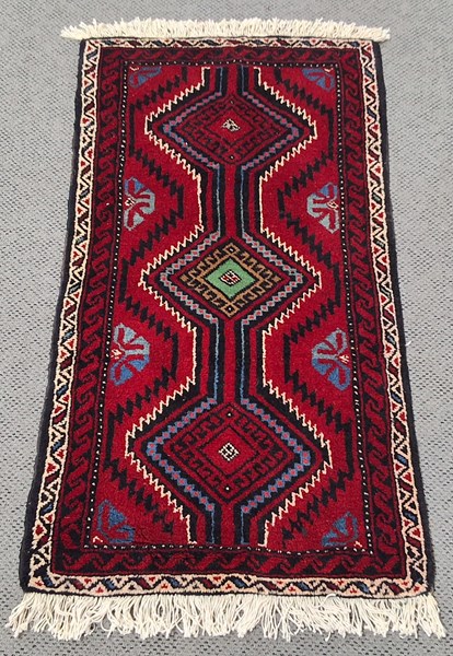 Lot 174 - TURKMEN RUG