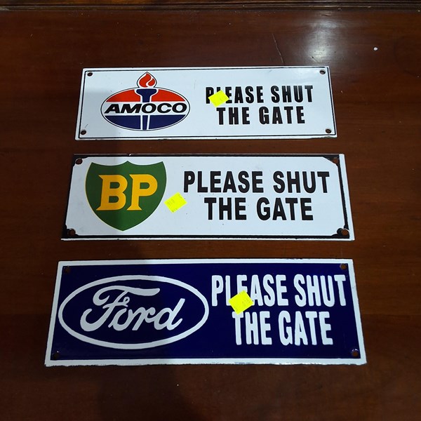Lot 1428 - VINTAGE STYLE ENAMEL SIGNS