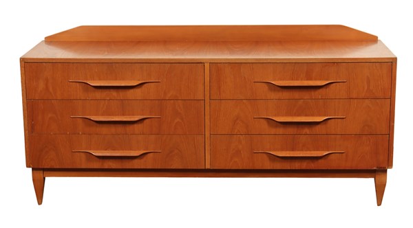 Lot 82 - LOWLINE CHEST OF DRAWERS
