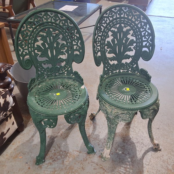 Lot 368 - GARDEN CHAIRS