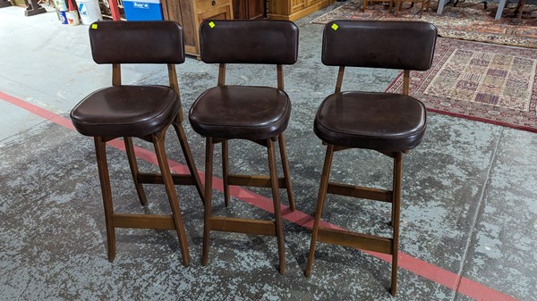 Lot 391 - BAR STOOLS