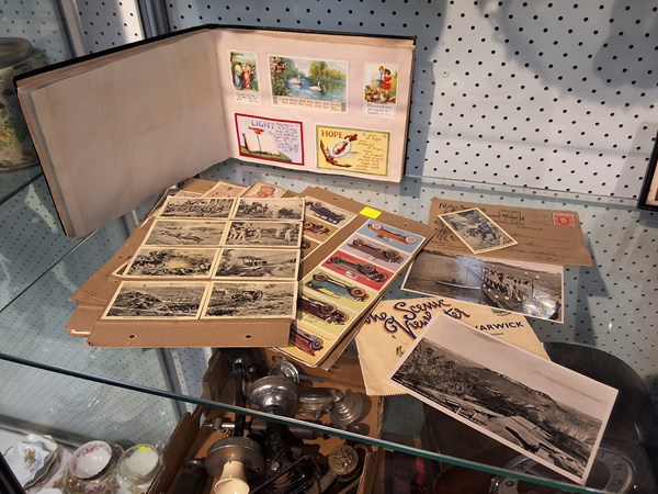 Lot 1496 - TRADING & POST CARDS