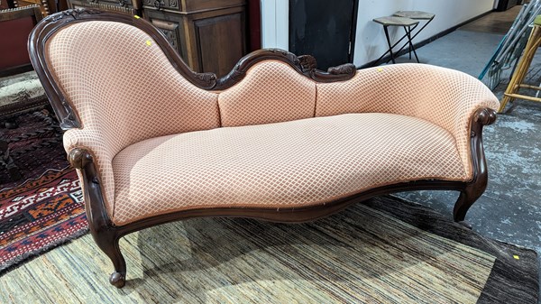 Lot 66 - CHAISE LOUNGE