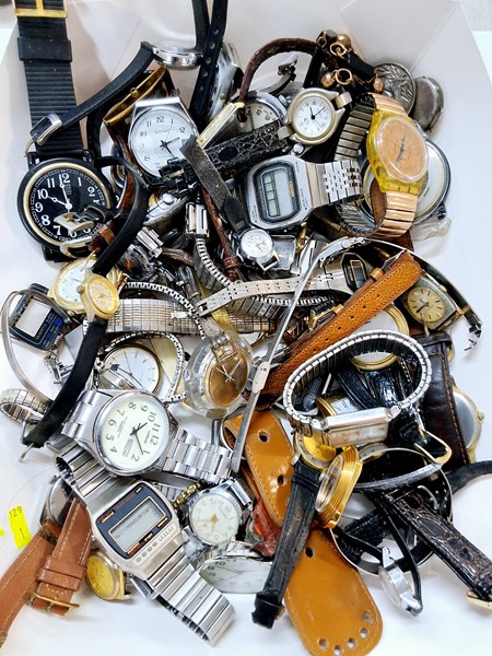 Lot 1106 - WRISTWATCHES