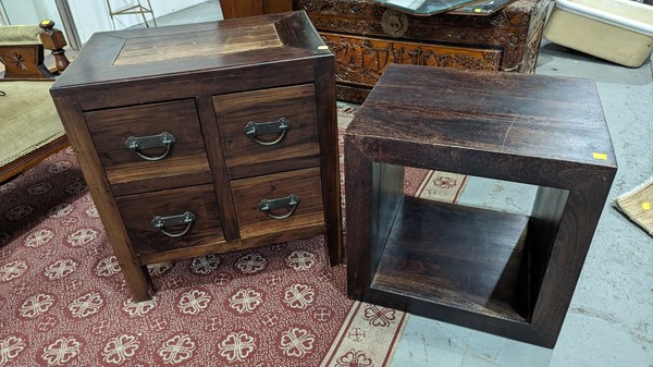 Lot 138 - DRAWERS AND SHELF