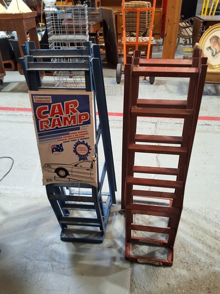 Lot 251 - CAR RAMPS