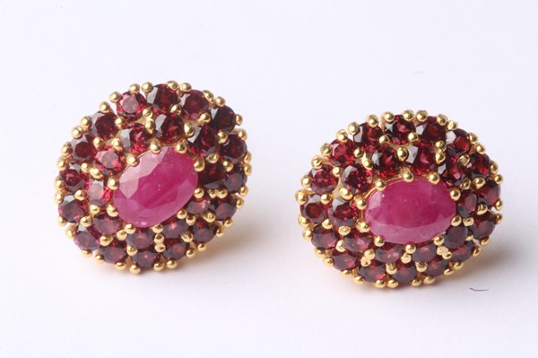 Lot 1030 - RUBY SET EARRINGS