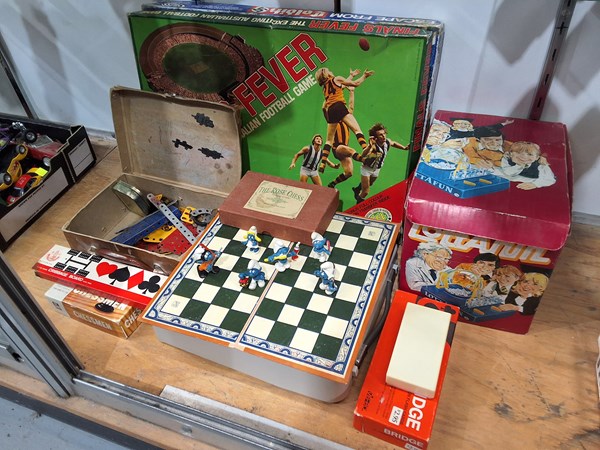 Lot 1444 - GAMES AND TOYS