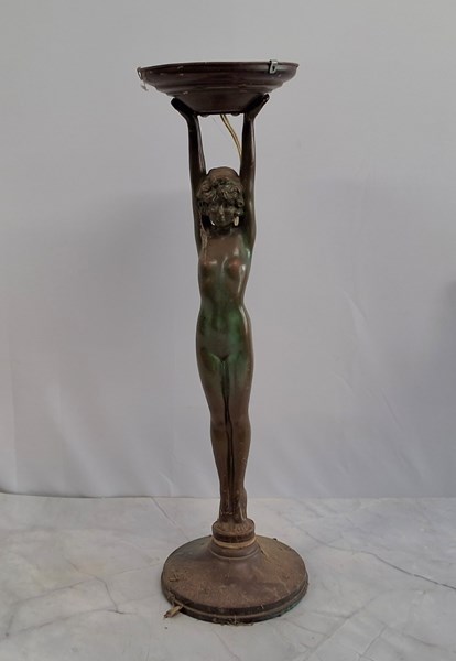 Lot 1184 - TABLE LAMP