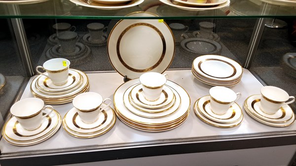 Lot 1201 - ROYAL DOULTON DINNERWARE