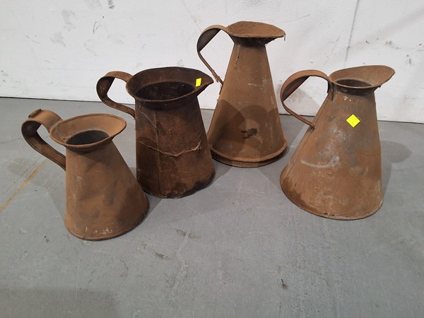 Lot 213 - OIL POURERS