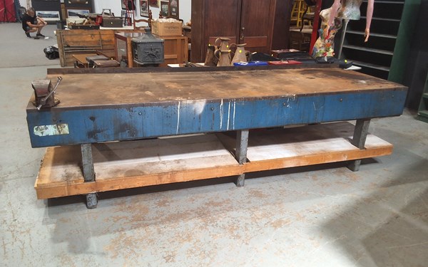 Lot 228 - WORKBENCH