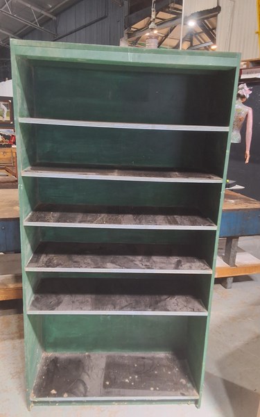 Lot 212 - BOOKSHELF