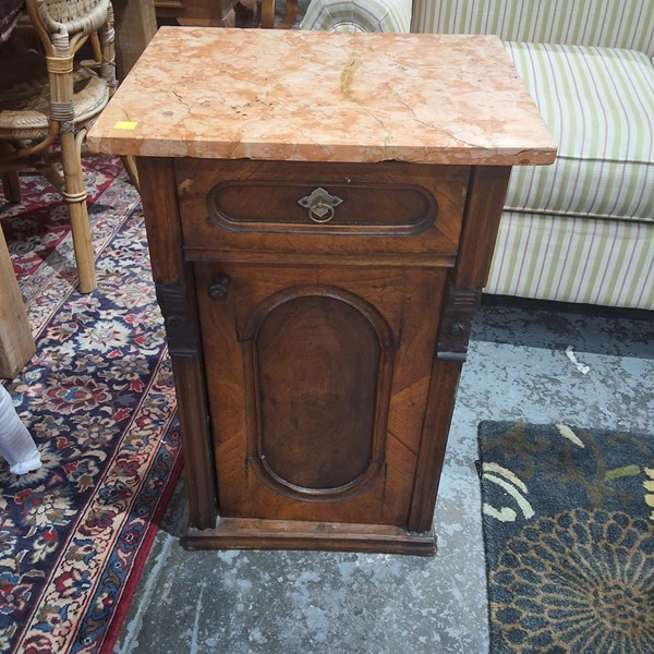 Lot 149 - BEDSIDE CUPBOARD