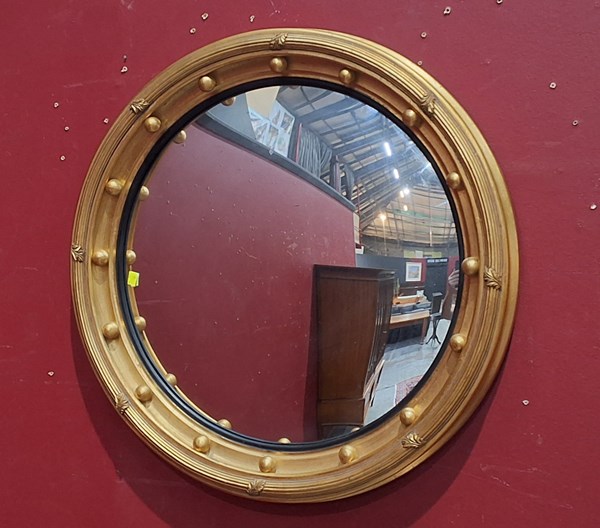 Lot 65 - WALL MIRROR