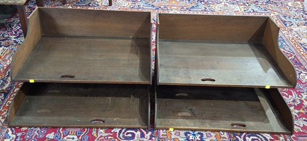 Lot 211 - LINEN DRAWERS