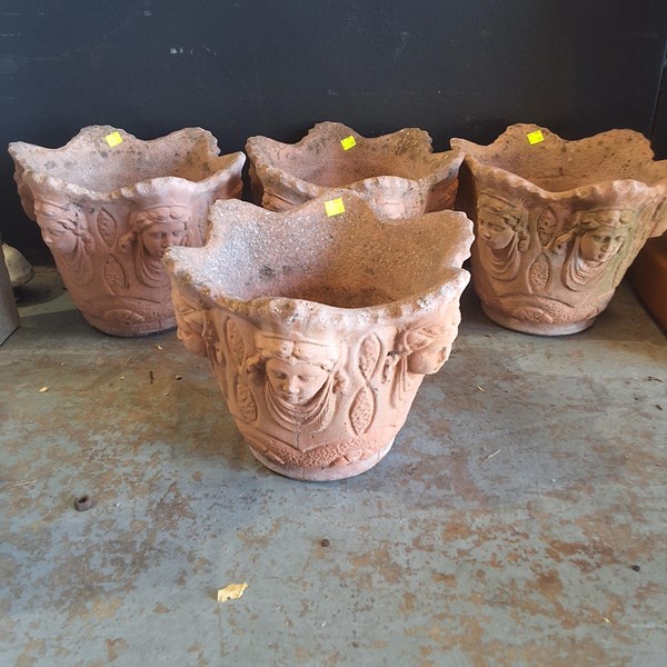 Lot 379 - GARDEN POTS