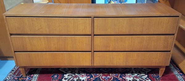 Lot 323 - SIDEBOARD