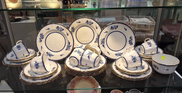 Lot 1179 - DINNER SERVICE