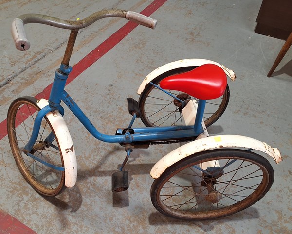 Lot 297 - TRICYCLE