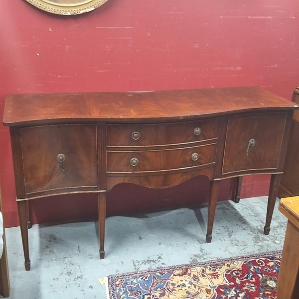 Lot 69 - SIDEBOARD