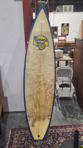 Lot 277 - SURFBOARD