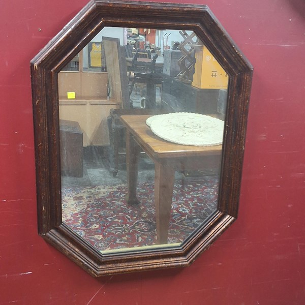 Lot 108 - MIRROR