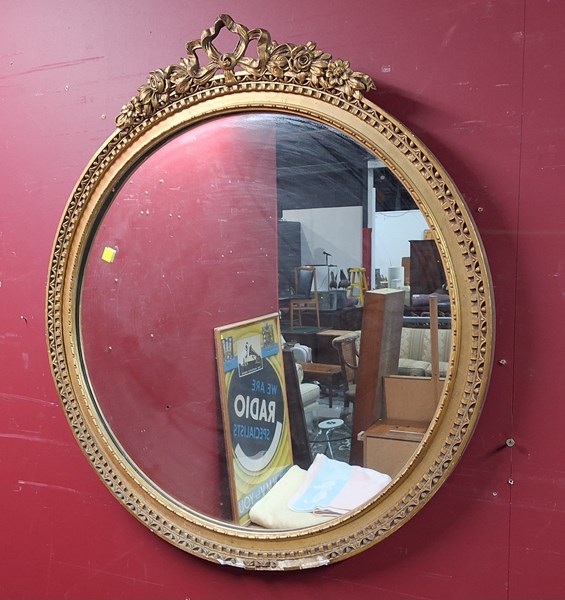 Lot 107 - CIRCULAR MIRROR