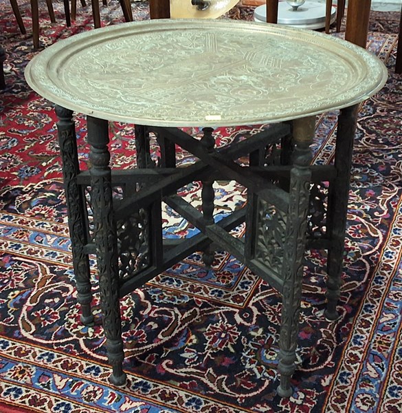 Lot 46 - TEA TABLE