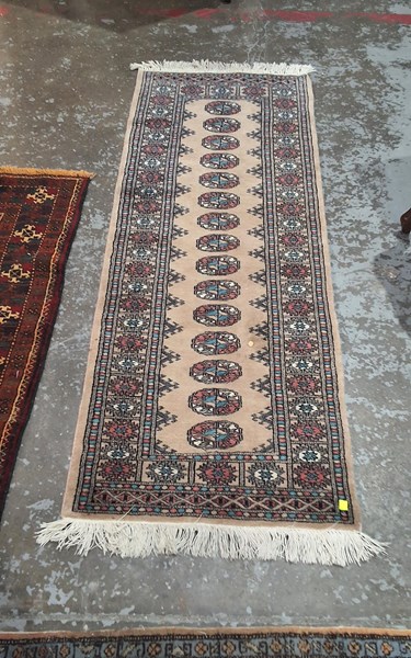 Lot 57 - RUG