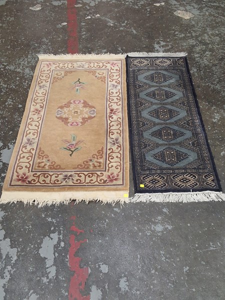 Lot 184 - RUGS