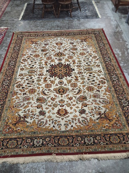 Lot 177 - RUG