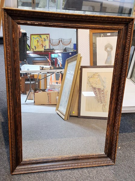 Lot 61 - MIRROR