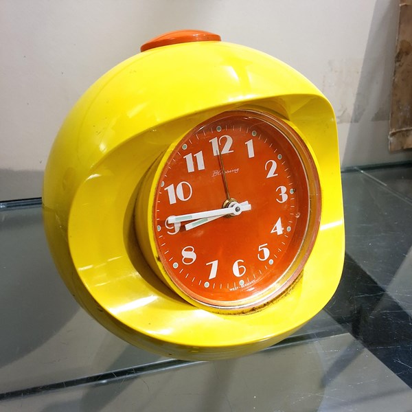 Lot 1216 - RETRO ALARM CLOCK