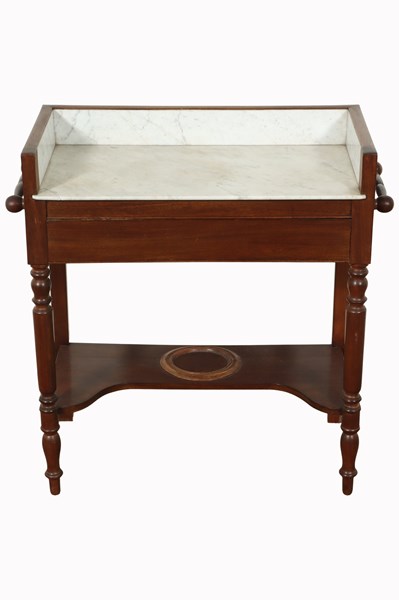Lot 100 - WASH STAND