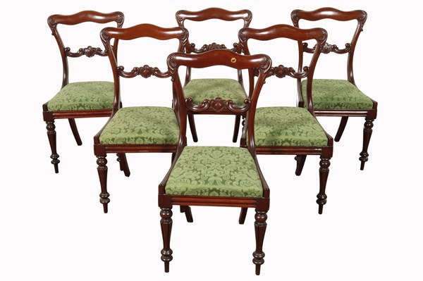 Lot 399 - SET OF DINING CHAIRS