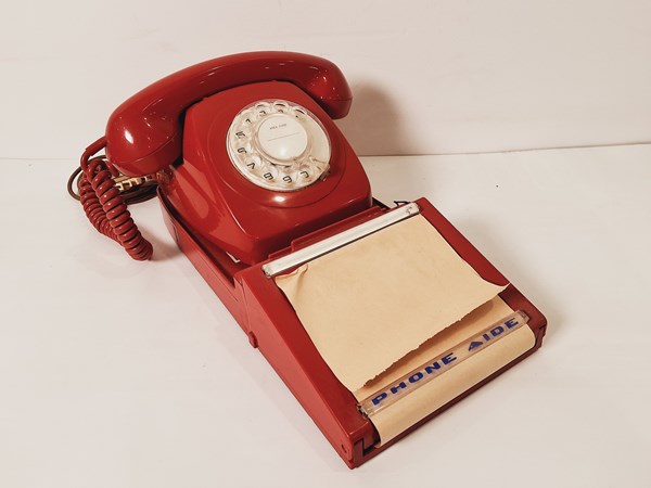 Lot 1366 - TELEPHONE