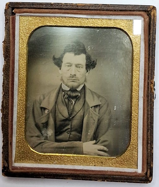 Lot 1059 - DAGUERREOTYPE